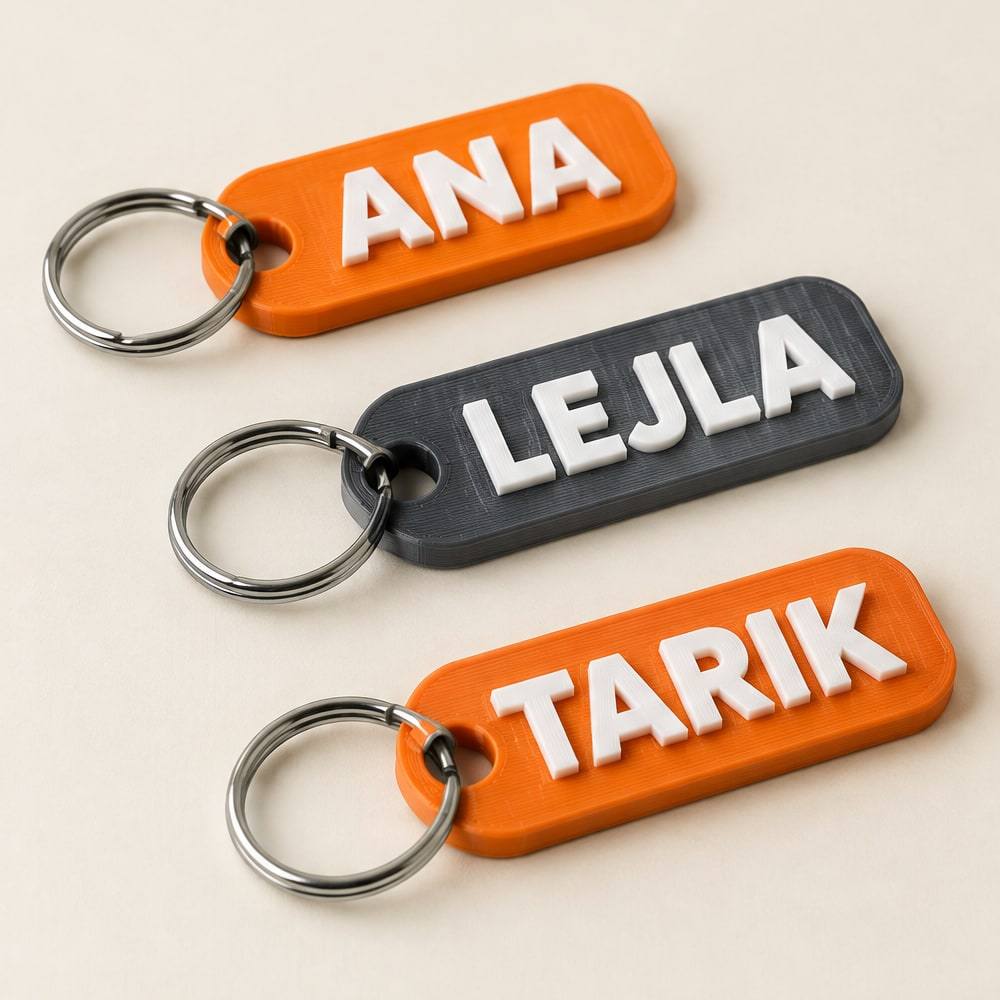 Tri privjeska s imenima Ana, Lejla i Tarik